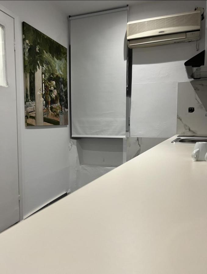 Summer Me - Studio Downtown Apartment Corfu  Bagian luar foto